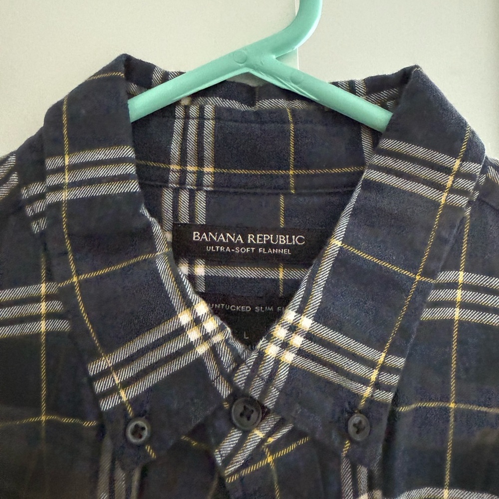 Banana Republic Men's Navy and White Checkered Shirt
